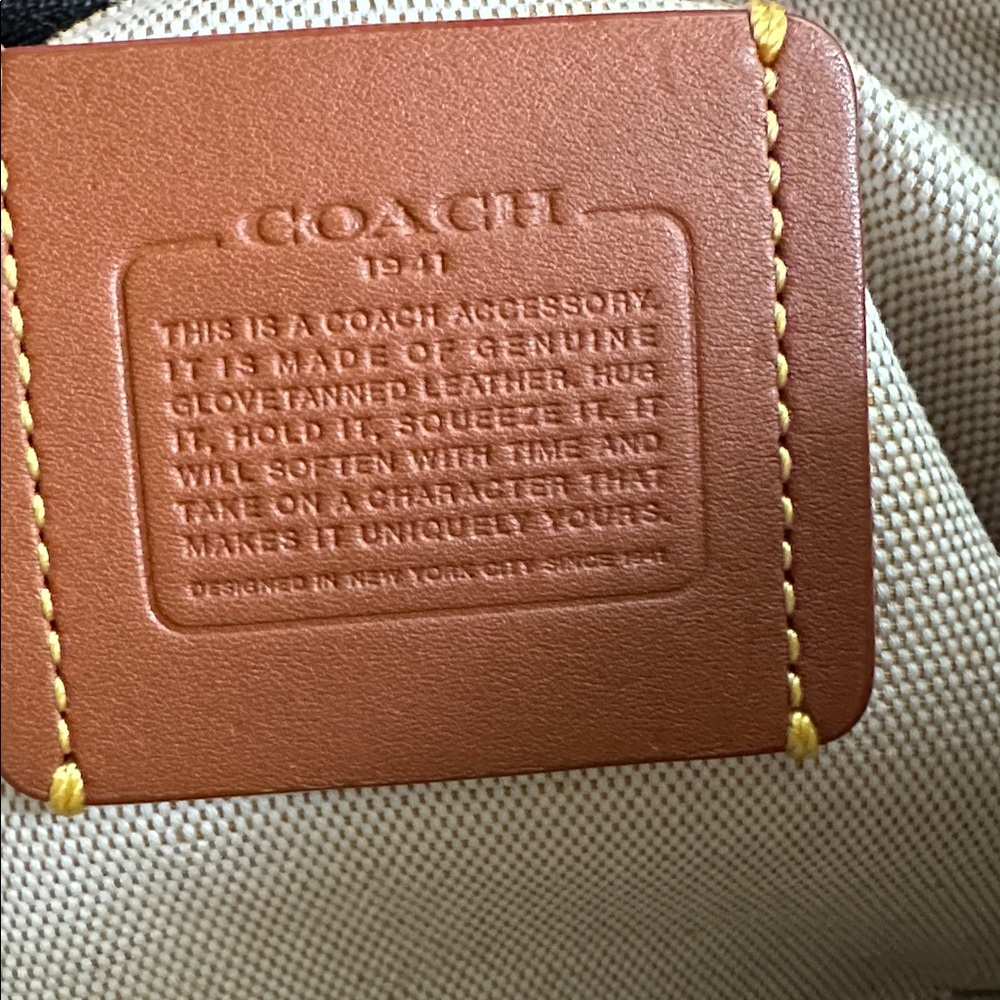 COACH Turnlock Wristlet 26 w/ Studded Rexy Varsity Patch - Picture 11 of 16